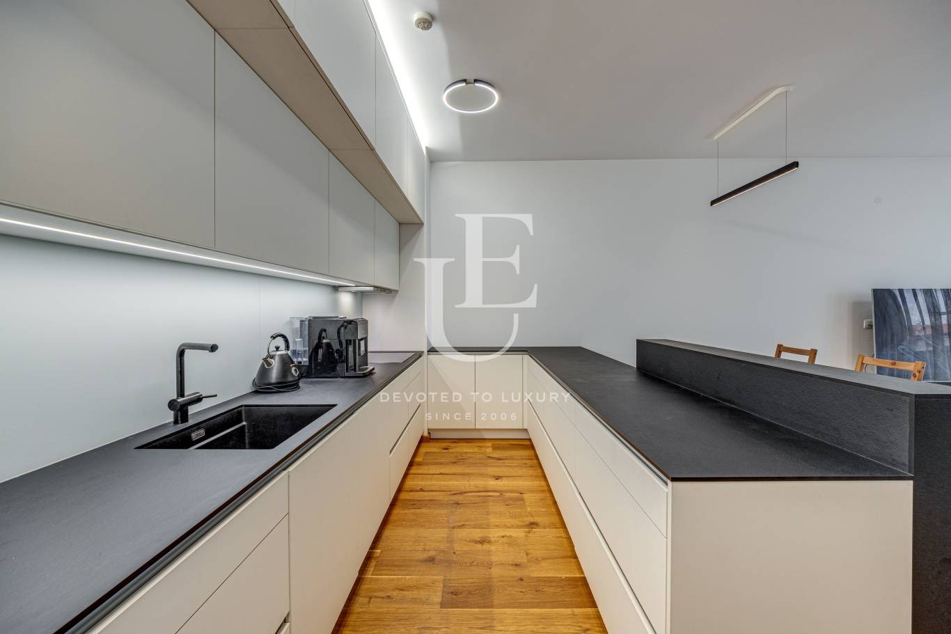 Дава под наем 3-СТАЕН, гр. София, Бояна, снимка 5 - Апартаменти - 54072292