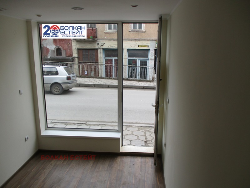 Til leje  Butik Veliko Tarnovo , Stara chast , 50 kvm | 46264504 - billede [2]