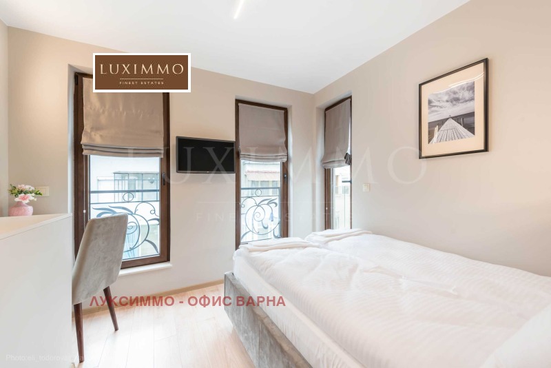 Дава под наем 3-СТАЕН, гр. Варна, Център, снимка 16 - Апартаменти - 53372483