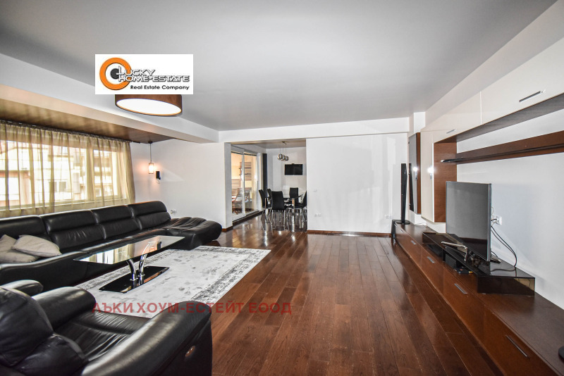 Do wynajęcia  3 sypialnie Sofia , Darwenica , 200 mkw | 66869639