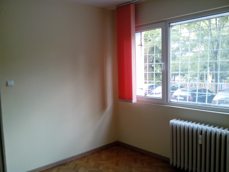Издаје се  1 спаваћа соба Софија , Гео Милев , 80 м2 | 96226363 - слика [4]