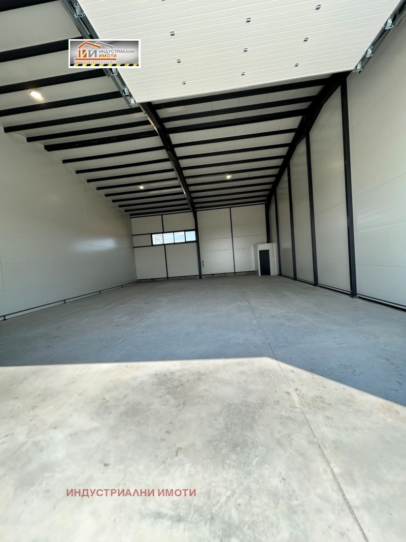 De inchiriat  Cladire industriala Plovdiv , Industrialna zona - Sever , 220 mp | 17816740 - imagine [2]