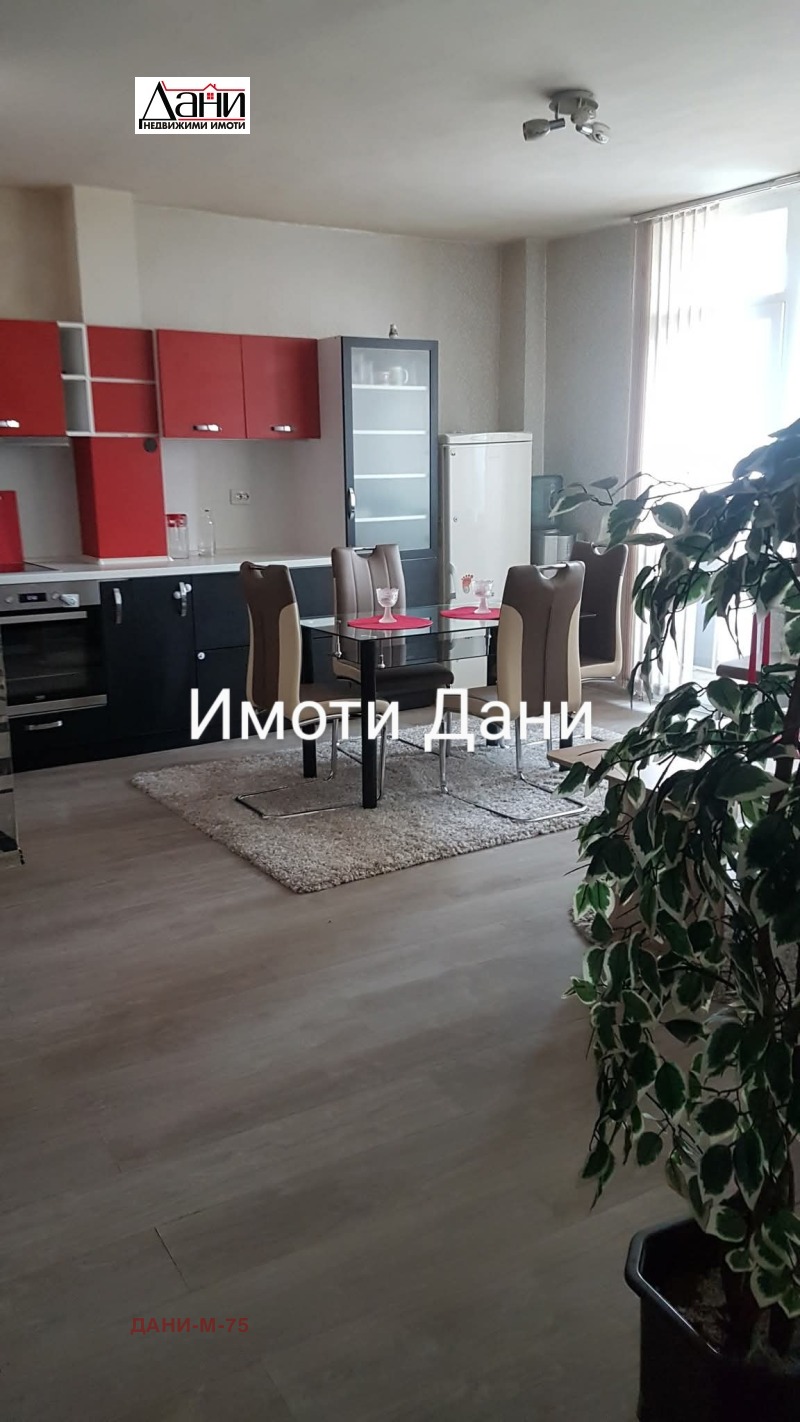 Vuokrattavana  2 makuuhuonetta Šumen , Tsentar , 80 neliömetriä | 67725352 - kuva [3]