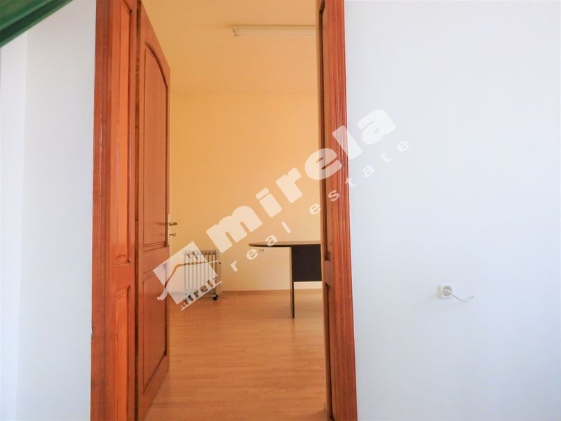 Da affittare  Ufficio Sofia , Tsentar , 72 mq | 65618567 - Immagine [3]