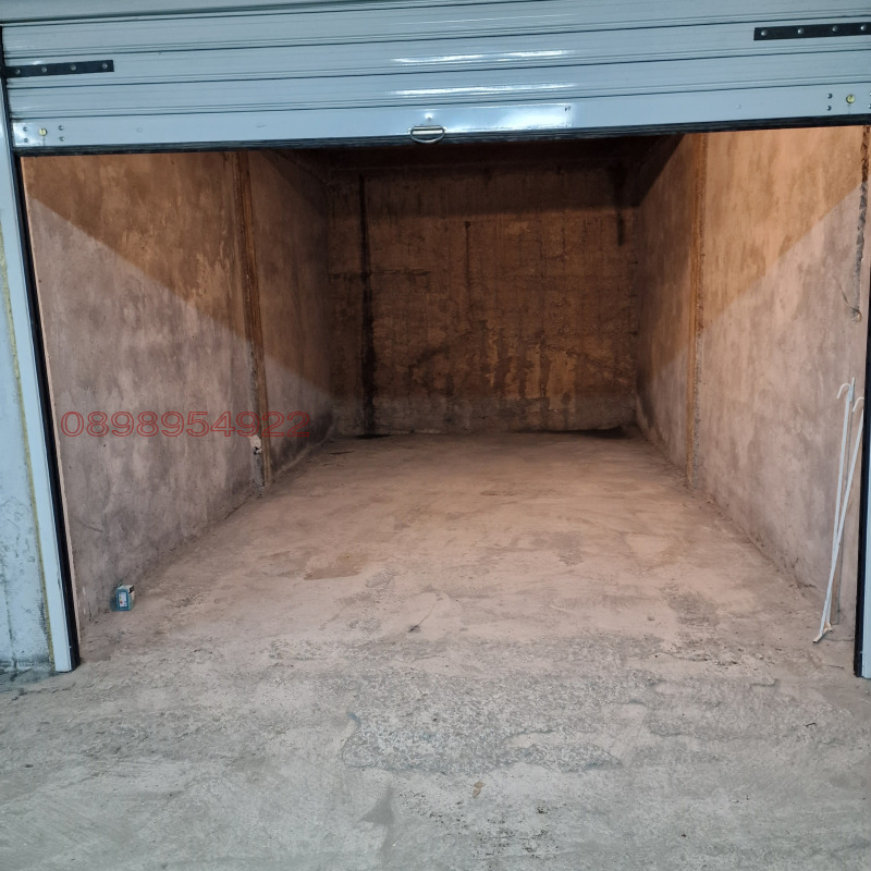 Дава под наем ГАРАЖ, ПАРКОМЯСТО, гр. Кюстендил, Център