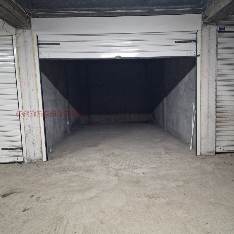 Дава под наем ГАРАЖ, ПАРКОМЯСТО, гр. Кюстендил, Център, снимка 2 - Гаражи и паркоместа - 52895440