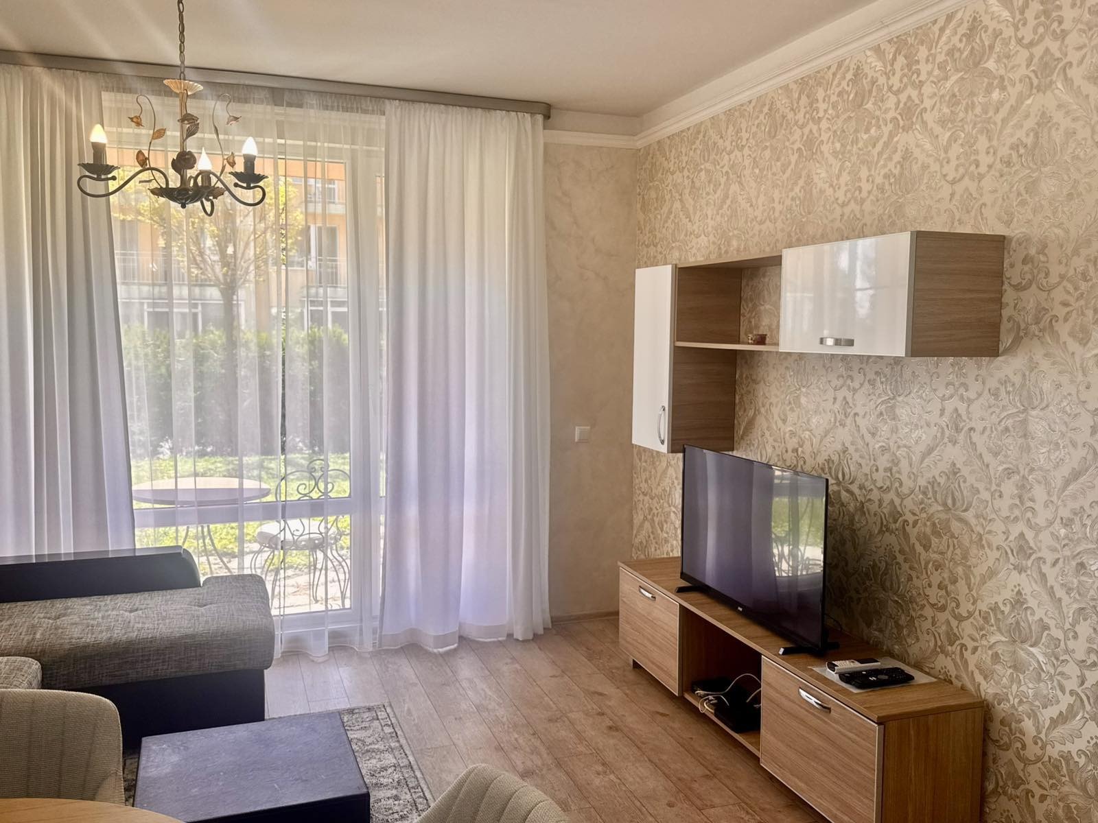 Дава под наем 2-СТАЕН, гр. Шумен, Пазара, снимка 4 - Апартаменти - 54620054