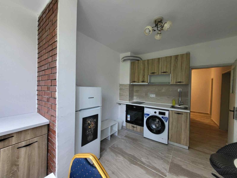 Zu vermieten  1 Schlafzimmer Sofia , Poligona , 75 qm | 25156898 - Bild [8]