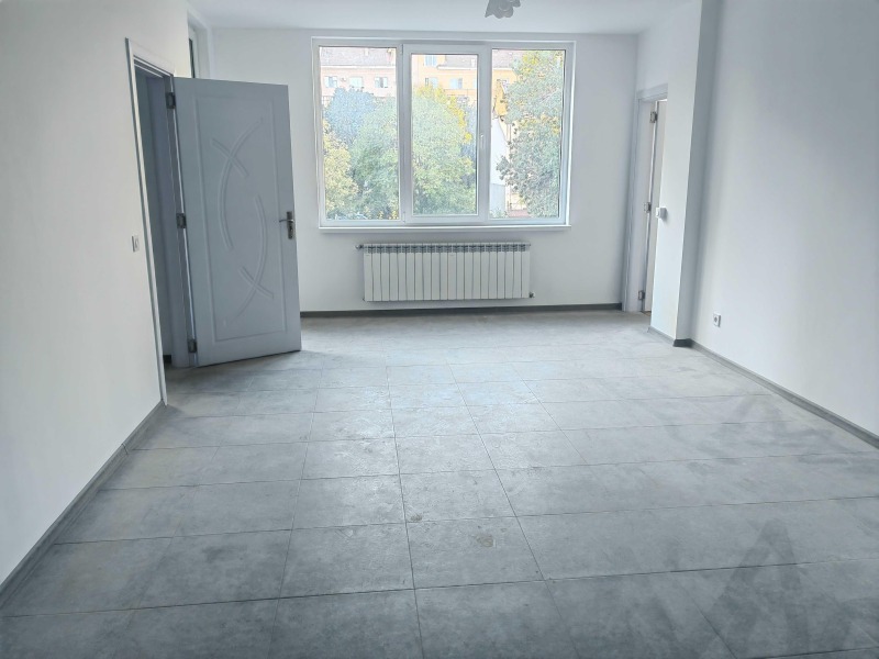 K pronájmu  3 ložnice Sofia , Centar , 120 m2 | 52591893 - obraz [12]