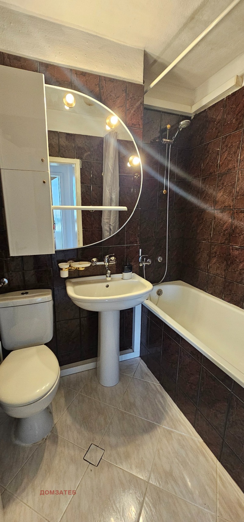 Издаје се  2 спаваће собе Софија , Бакстон , 100 м2 | 10015412 - слика [13]