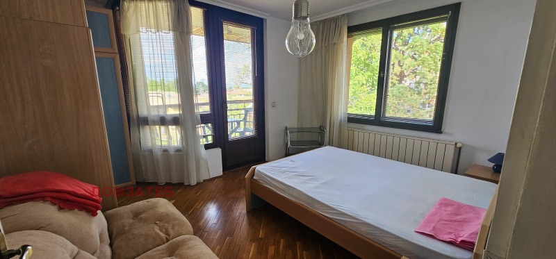 Издаје се  2 спаваће собе Софија , Бакстон , 100 м2 | 10015412 - слика [6]