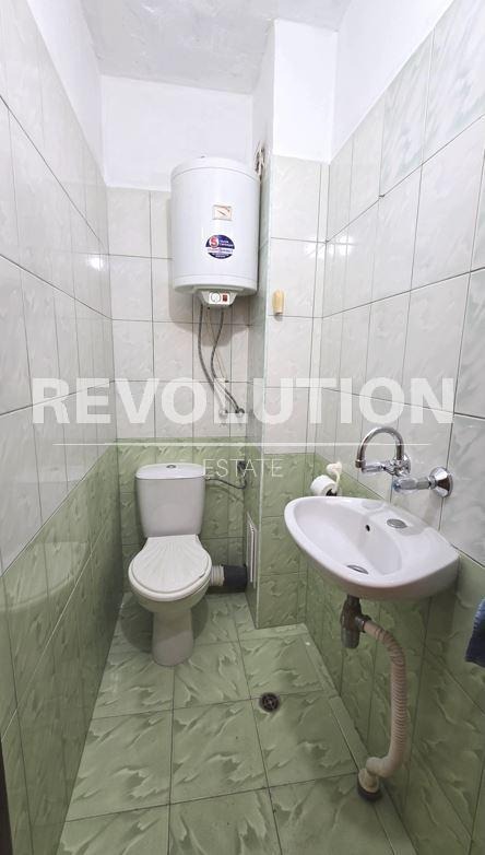 Дава под наем МНОГОСТАЕН, гр. Варна, Бриз, снимка 11 - Апартаменти - 52469750