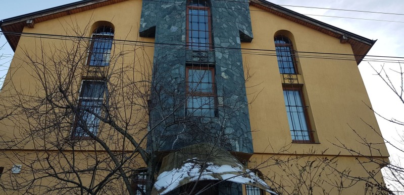 Дава под нем  Къща, град София, Драгалевци • 2 000 EUR • ID 69500883 — holmes.bg - [1] 