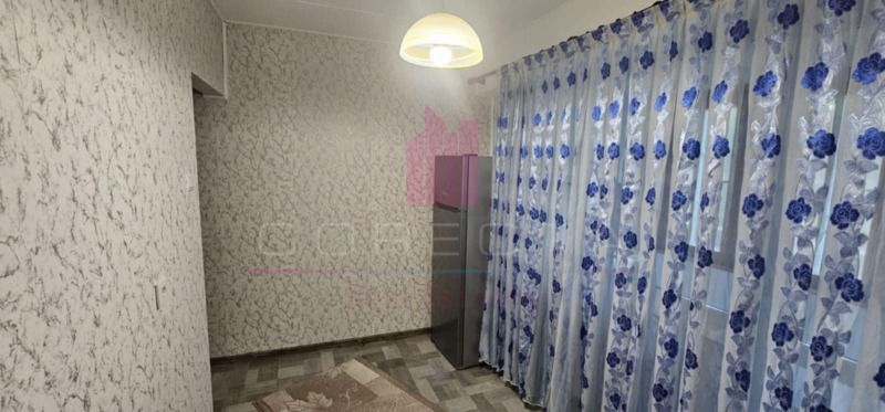 Kiadó  Stúdió Ruse , Zdravec Iztok , 44 négyzetméter | 62342574 - kép [4]