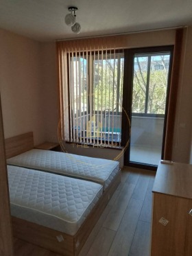 1 Schlafzimmer Pobeda, Warna 7