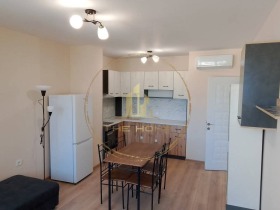 1 Schlafzimmer Pobeda, Warna 5
