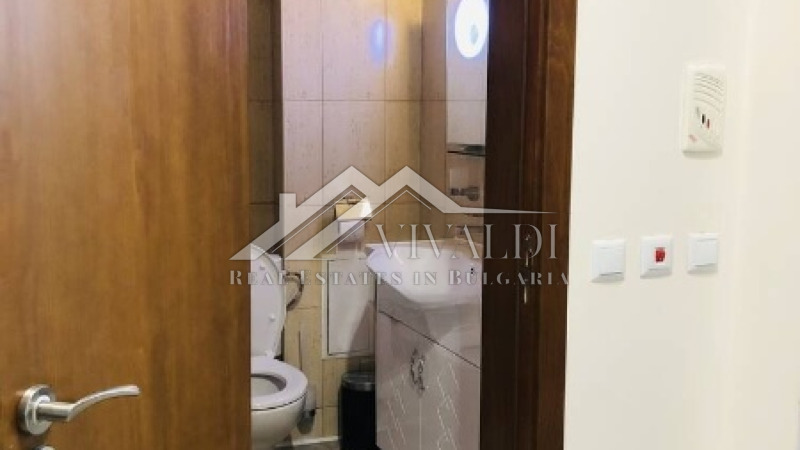 En renta  1 dormitorio Varna , k.k. Sv.Sv. Konstantin i Elena , 65 metros cuadrados | 67940665 - imagen [9]
