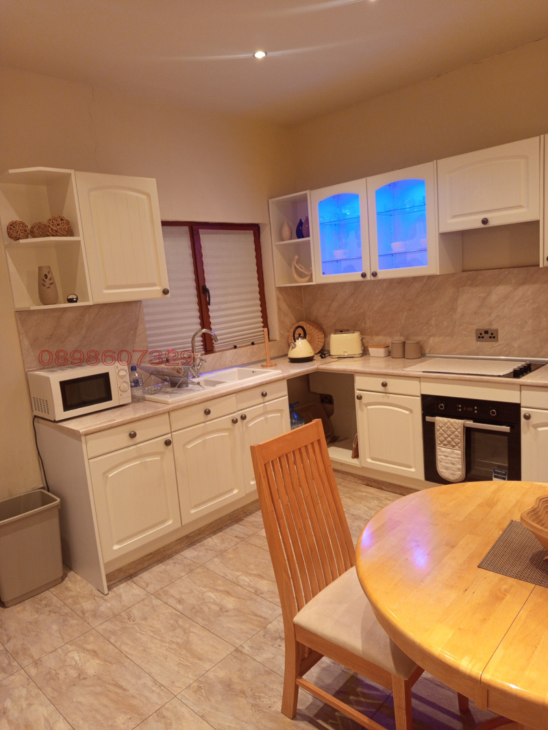 Дава под наем КЪЩА, с. Войводино, област Варна