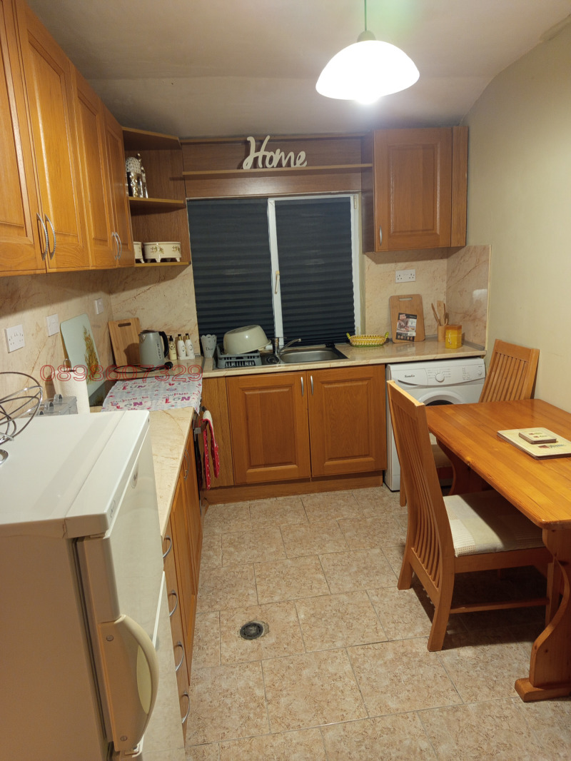 Дава под наем КЪЩА, с. Войводино, област Варна, снимка 2 - Къщи - 52894769