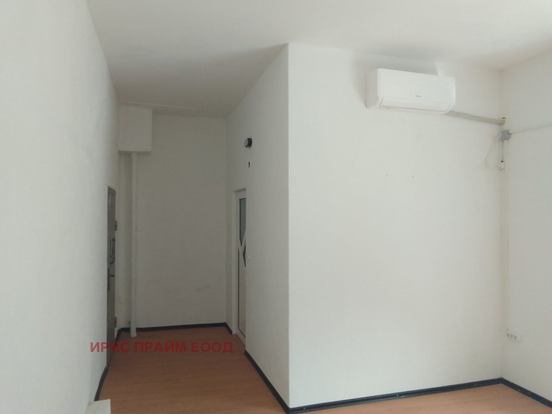Do wynajęcia  Składowanie Szumen , Dobrudżanski , 657 mkw | 66480735 - obraz [5]