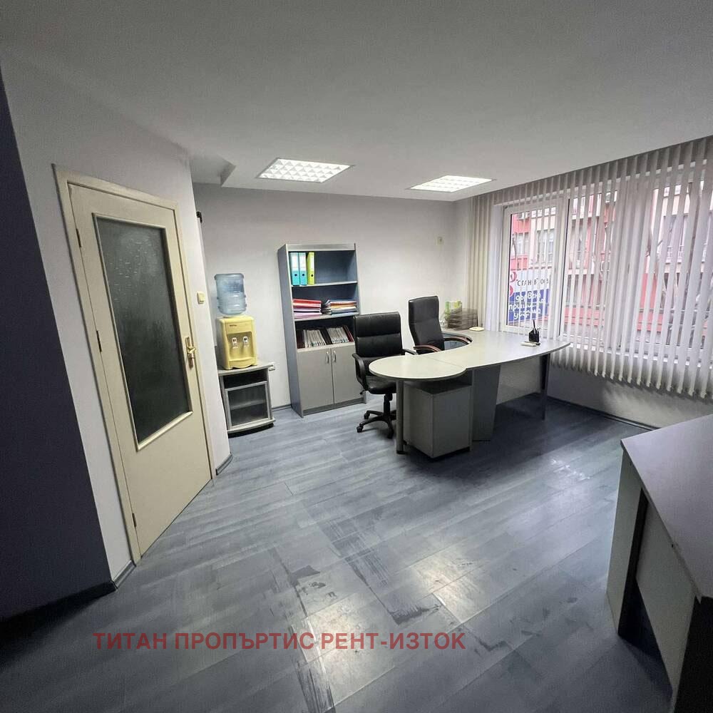 Дава под наем ОФИС, гр. Бургас, Център, снимка 2 - Офиси - 51685778