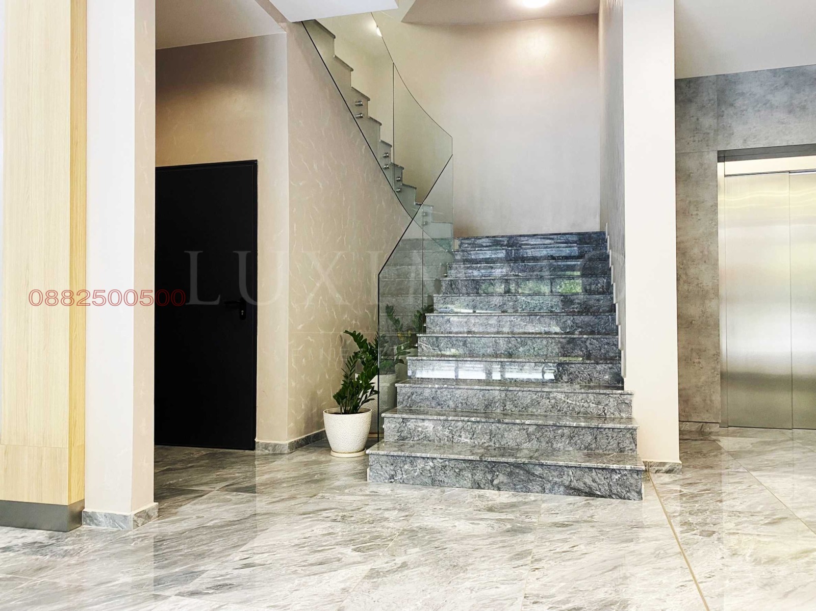 Дава под наем ОФИС, гр. Пловдив, Център, снимка 2 - Офиси - 53762368