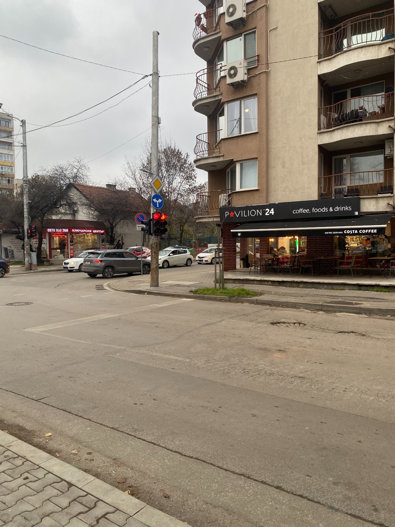 Дава под наем МАГАЗИН, гр. София, Гео Милев, снимка 9 - Магазини - 54055885