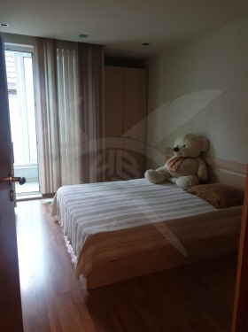 1 quarto Briz, Varna 4