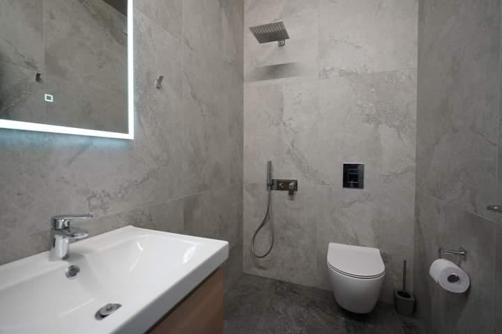 Издаје се  2 спаваће собе Софија , Горублјане , 120 м2 | 56579272 - слика [8]