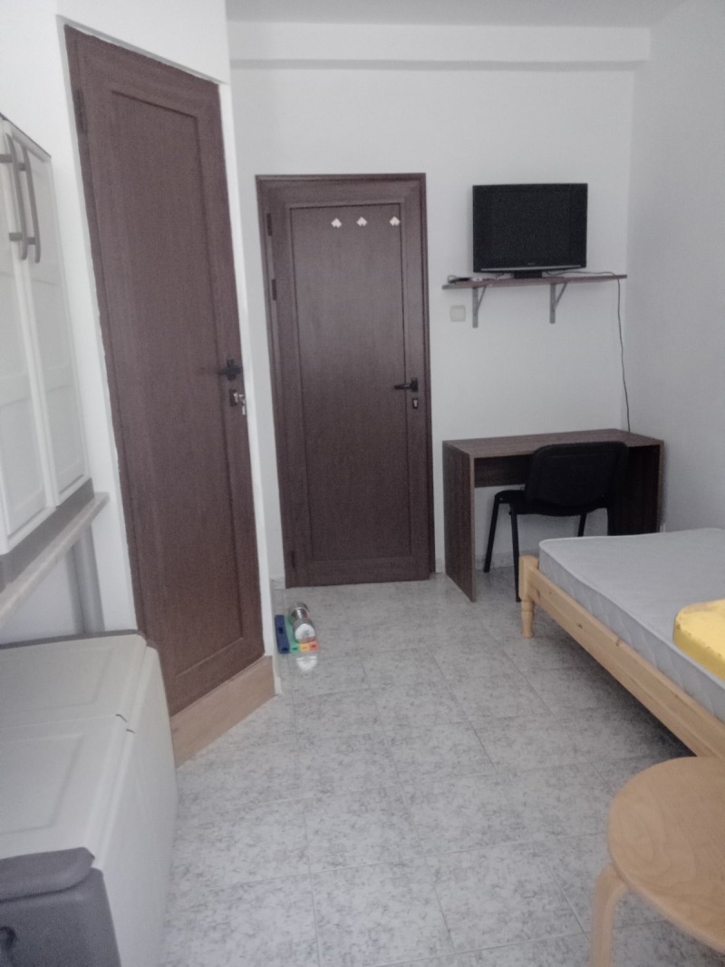 Дава под наем  1-стаен град София , Изток , 12 кв.м | 63783327 - изображение [3]