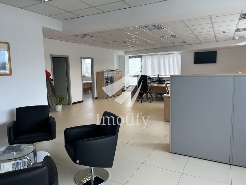 Дава под Наем ОФИС в град София, Център - 359 кв.м / 5 385 € » 10 532.14 лв., ИМОТИФАЙ