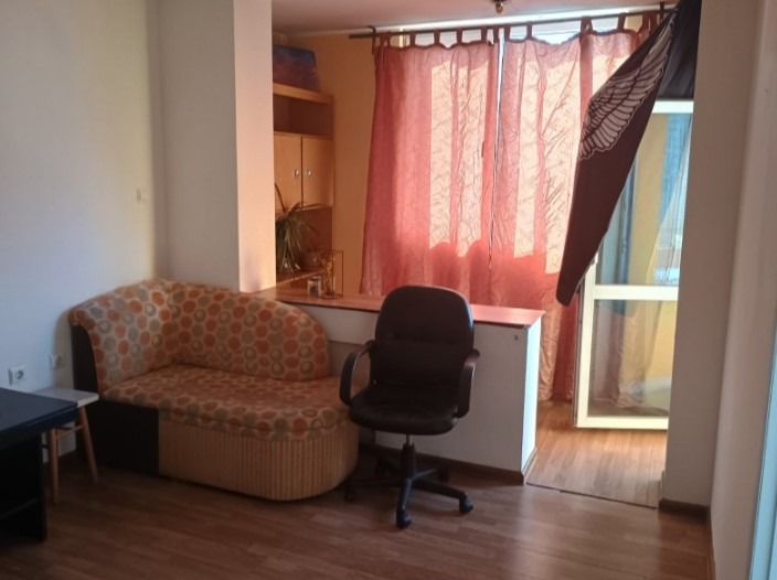 Дава под нем  1-стаен, град София, Банишора •  307 € • ID 96345673 — holmes.bg - [1] 