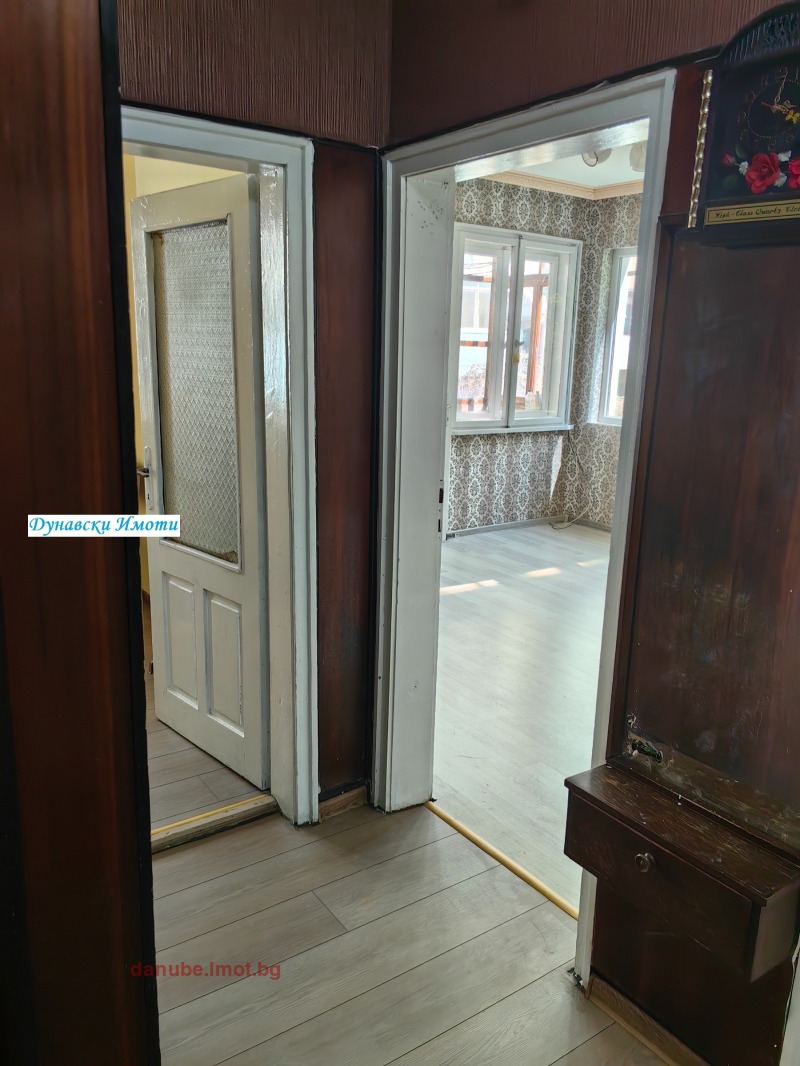 Дава под наем ЕТАЖ ОТ КЪЩА, гр. Русе, Родина 1, снимка 7 - Етаж от къща - 52816061