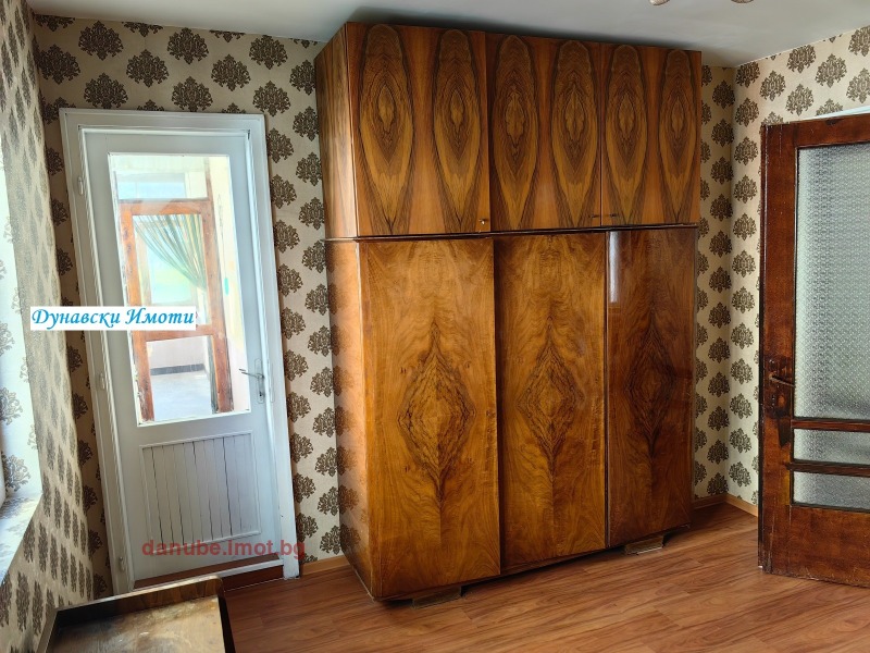 Дава под наем ЕТАЖ ОТ КЪЩА, гр. Русе, Родина 1, снимка 11 - Етаж от къща - 52816061