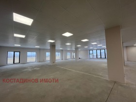 ОФИС, 403 m2