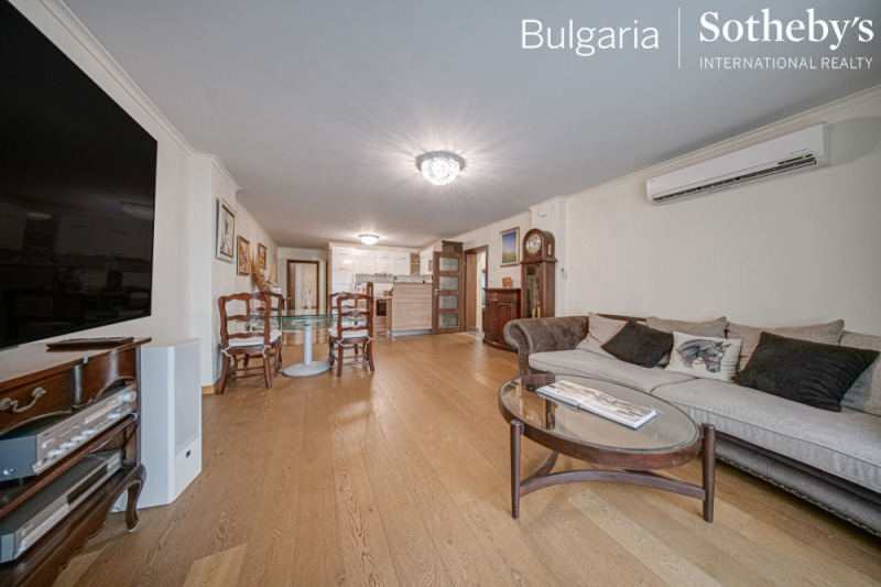 En renta  3 dormitorios Sofia , Tsentar , 125 metros cuadrados | 64932377 - imagen [2]