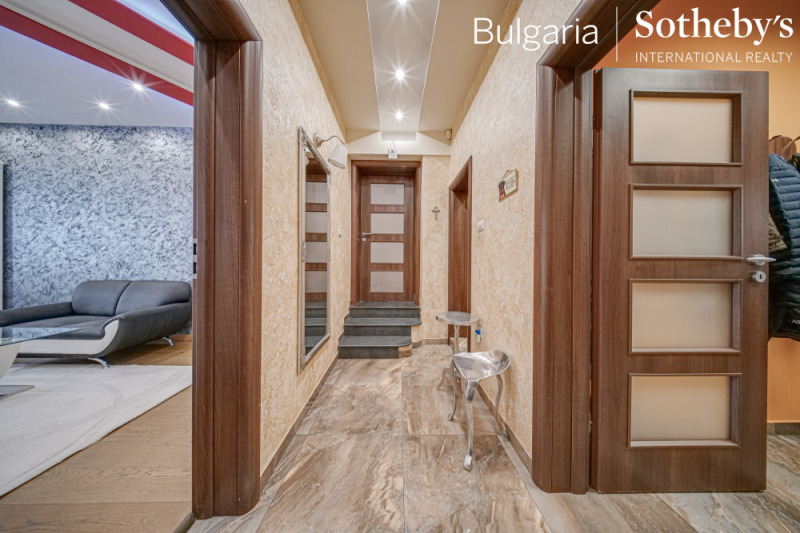 En renta  3 dormitorios Sofia , Tsentar , 125 metros cuadrados | 64932377 - imagen [9]