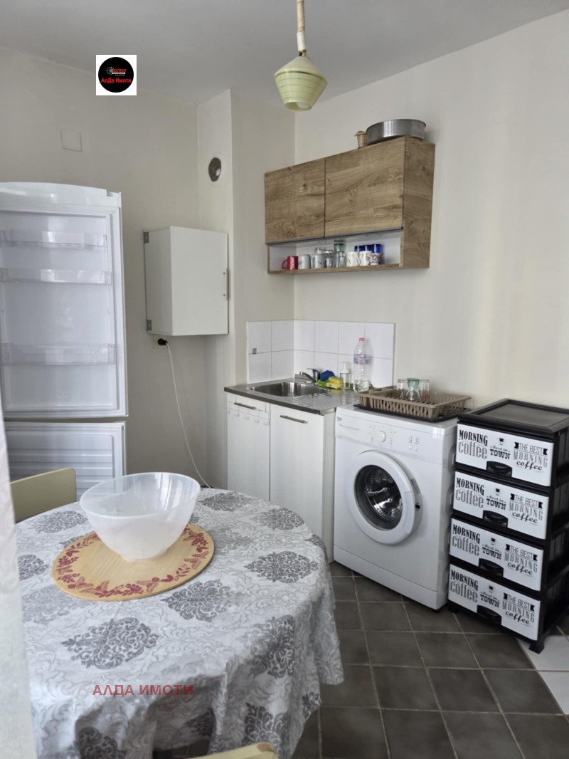 Дава под нем  1-стаен, град София, Дружба 1 •  450 € • ID 79065994 — holmes.bg - [1] 
