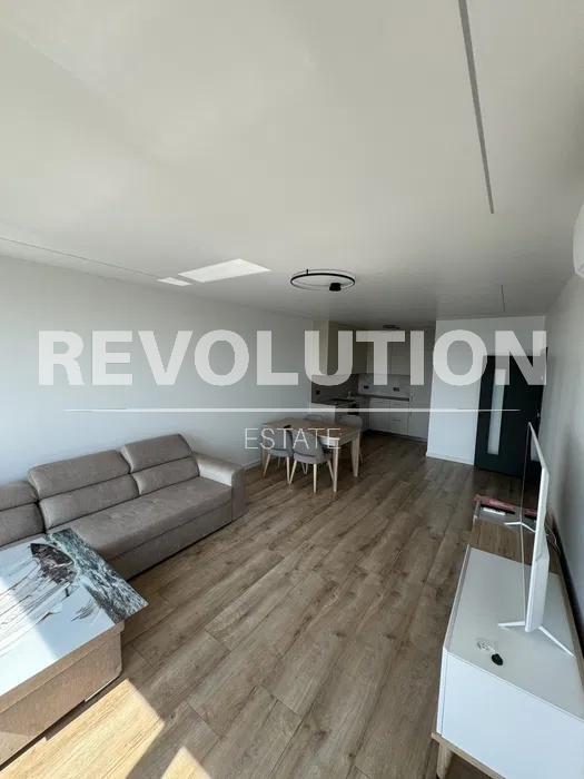 Дава под нем  2-стаен, град Варна, Бриз •  950 EUR • ID 61254485 — holmes.bg - [1] 