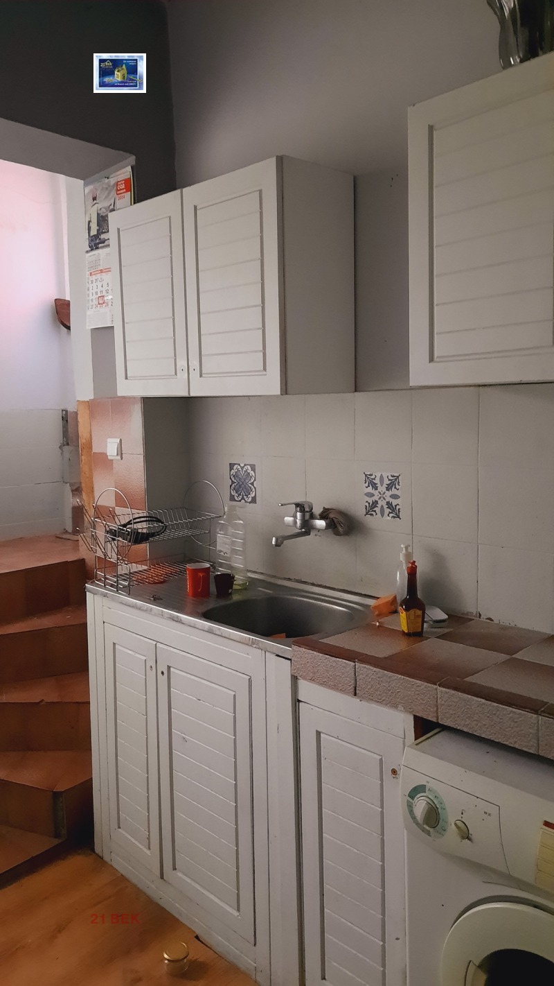 Дава под наем КЪЩА, гр. Пловдив, Център