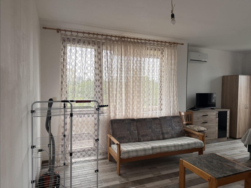 Издаје се  2 спаваће собе Софија , Триагалника , 89 м2 | 97625833 - слика [5]