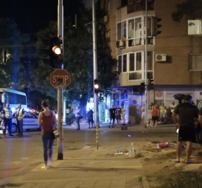 Дава под наем  Магазин град Пловдив , Въстанически , 130 кв.м | 93256749