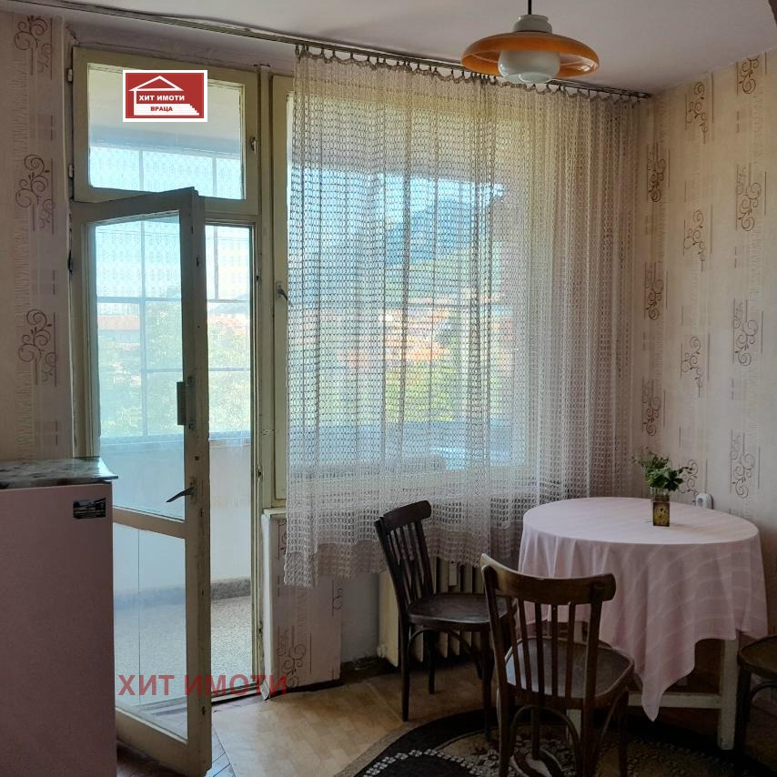 Дава под наем 1-СТАЕН, гр. Враца, Център, снимка 3 - Апартаменти - 55132260