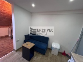 1-стаен град Варна, Гръцка махала 5