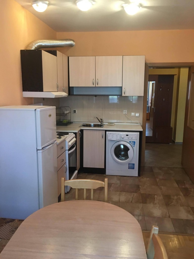 Дава под наем 2-СТАЕН, гр. София, Хиподрума