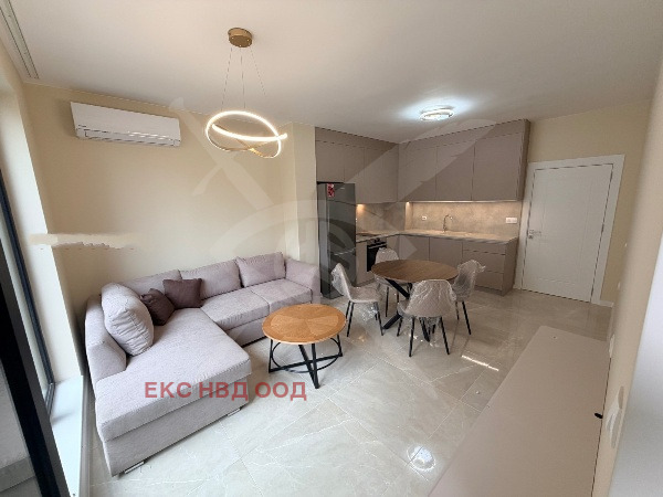 Дава под наем 2-СТАЕН, гр. Пловдив, Тракия