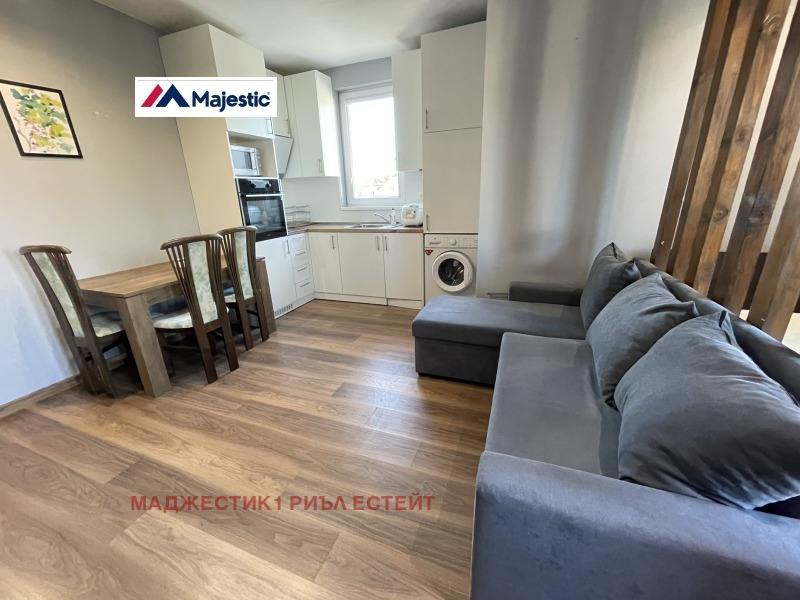 Дава под нем  1-стаен, град София, Витоша •  550 € • ID 36912698 — holmes.bg - [1] 
