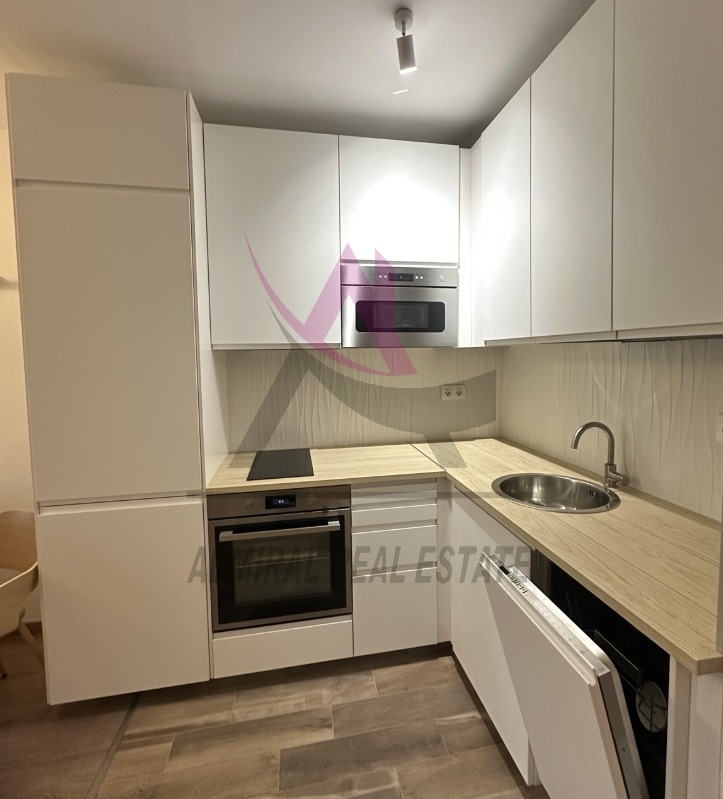 Para alugar  1 quarto Varna , k.k. Sv.Sv. Konstantin i Elena , 65 m² | 40679424 - imagem [3]