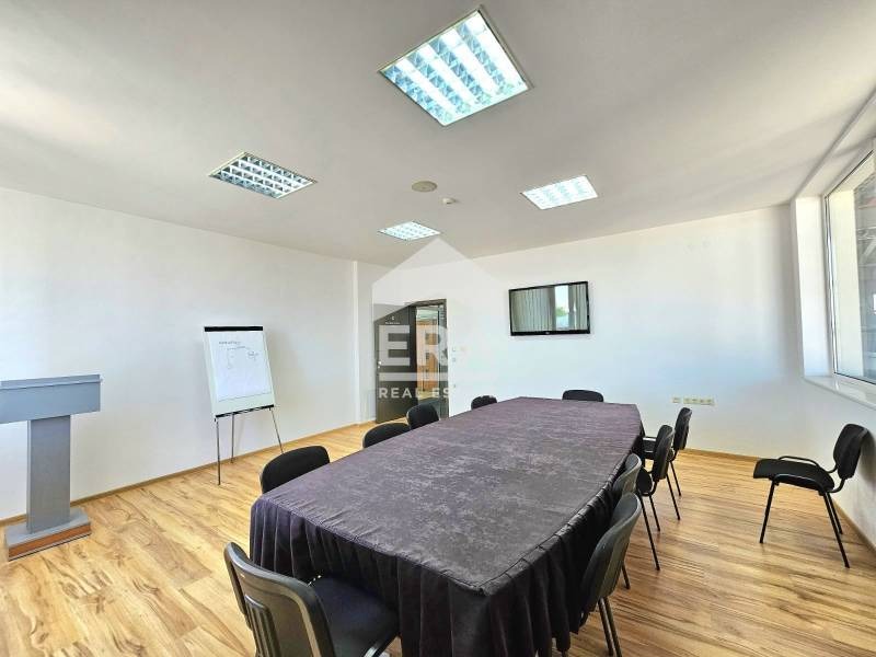 A louer  Bureau Rouse , Droujba 3 , 200 m² | 46966102 - image [15]