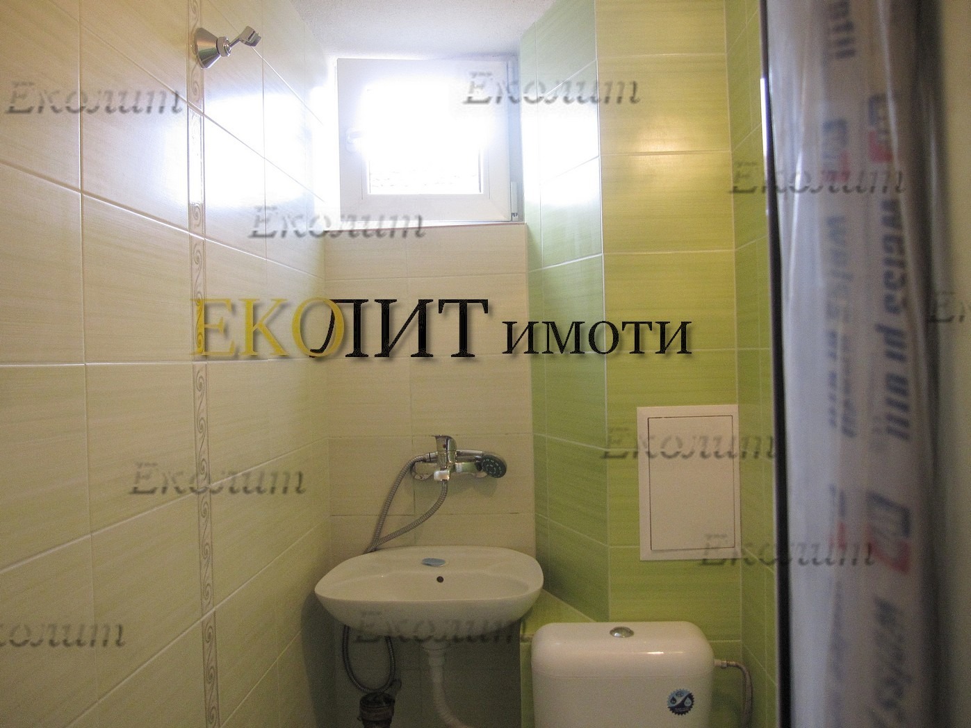 Дава под наем АТЕЛИЕ, ТАВАН, гр. София, Център, снимка 2 - Апартаменти - 55218199